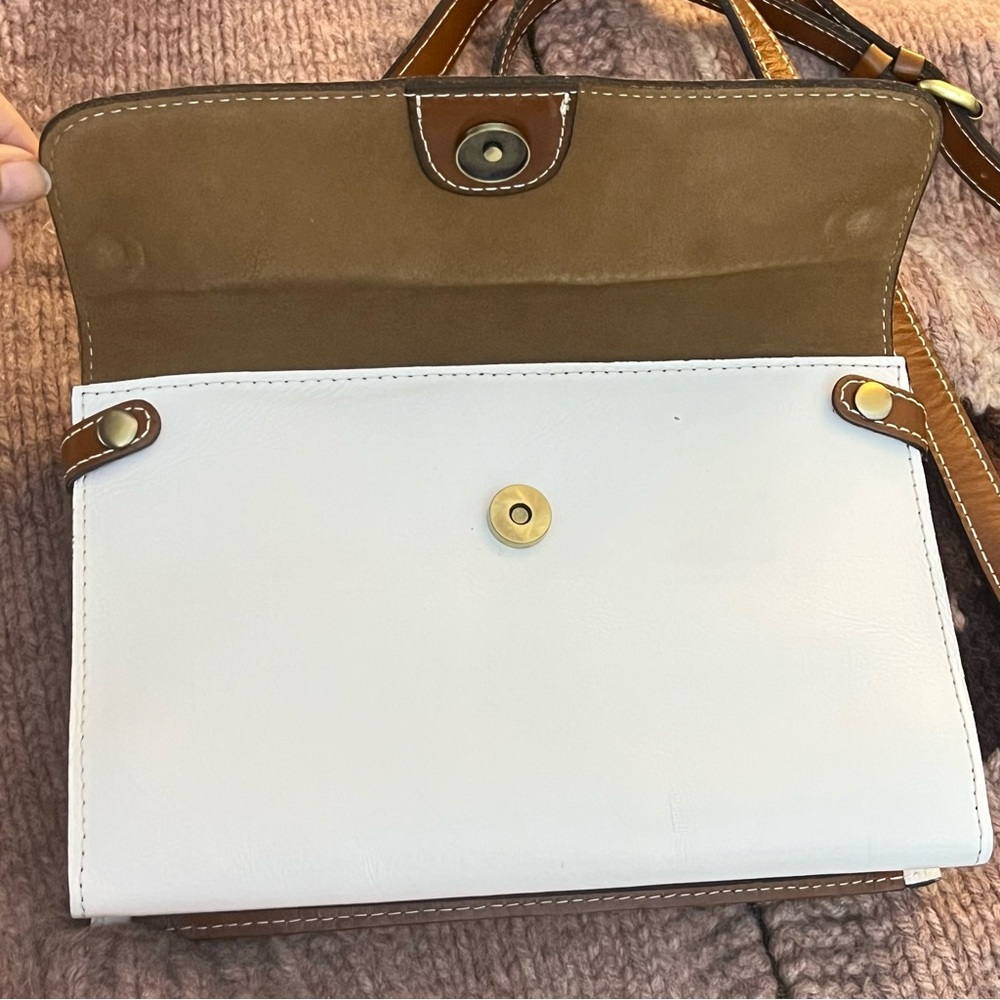 Patricia Nash TAURIANA White/Tan Leather Crossbody Organizer Purse - Picture 10 of 15
